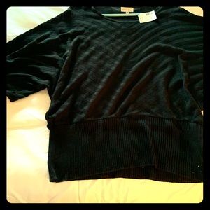 Black woman’s top with short sleeves - new